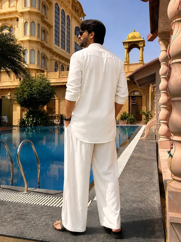 Men's_White_Rayon_Solid_Pathani_Set