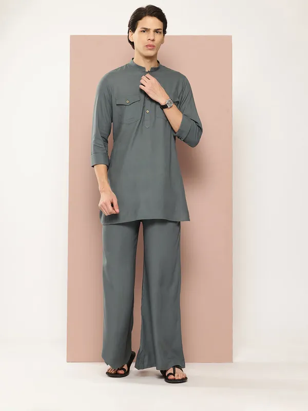 Men's_Gray_Rayon_Solid_Pathani_Set