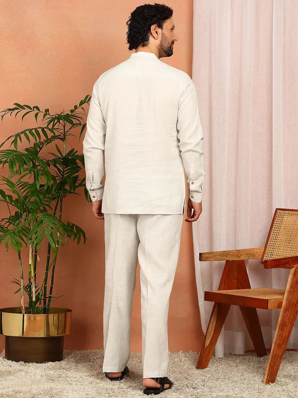 Men'S_Very_Light_Blue_Linen_Solid_Pathani_Set