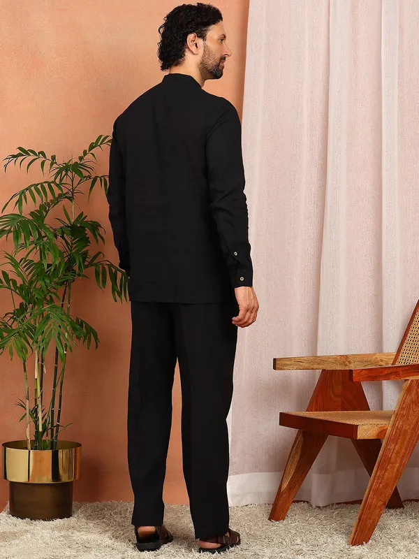 Men'S_Black_Linen_Solid_Pathani_Set