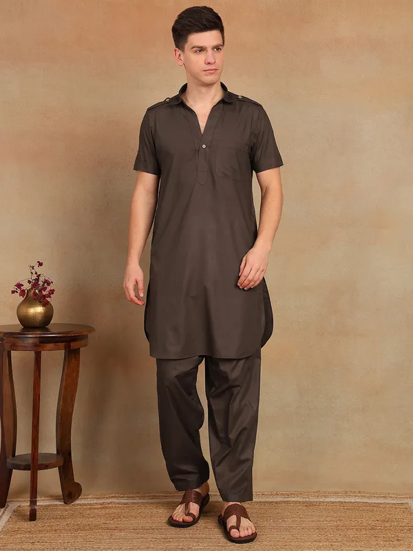 Men's_Solid_Pathani_Kurta_with_Salwar