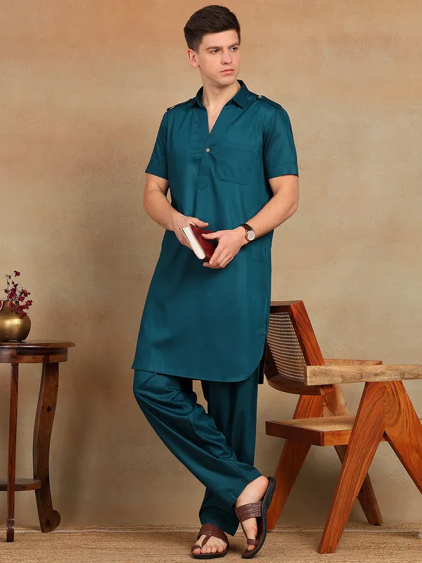 Men_Teal_Solid_Pathani_Kurta_With_Salwar