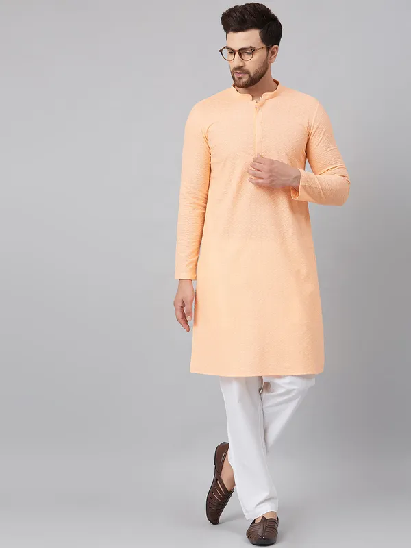 Chikankari_Embroidered_Straight_kurta_with_Pyjama