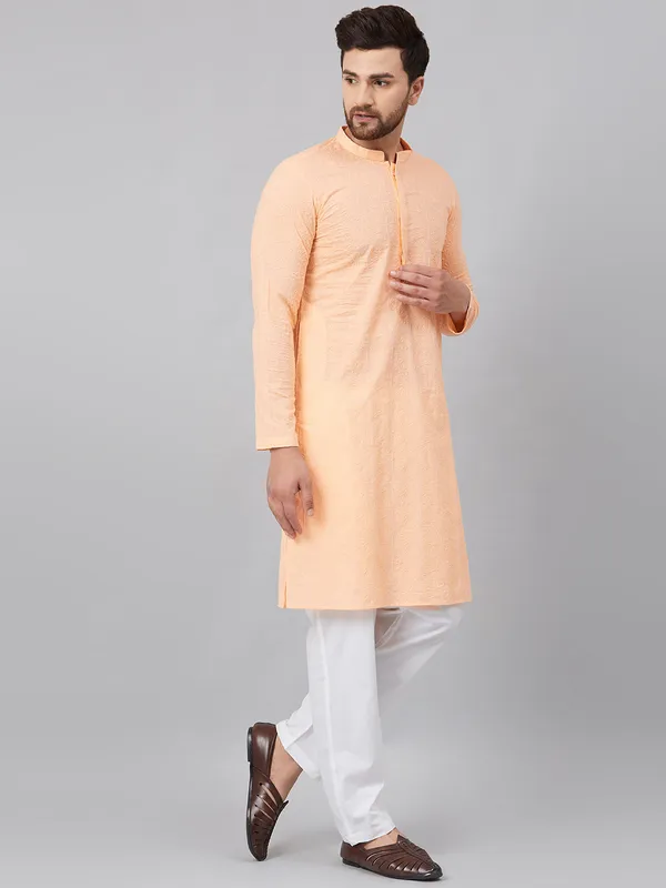Chikankari_Embroidered_Straight_kurta_with_Pyjama