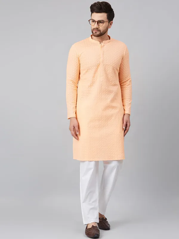 Chikankari_Embroidered_Straight_kurta