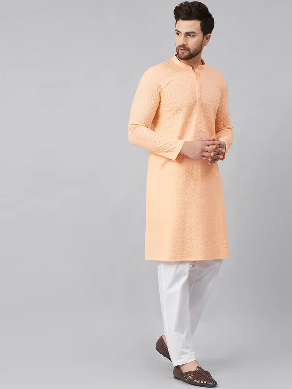 Chikankari_Embroidered_Straight_kurta