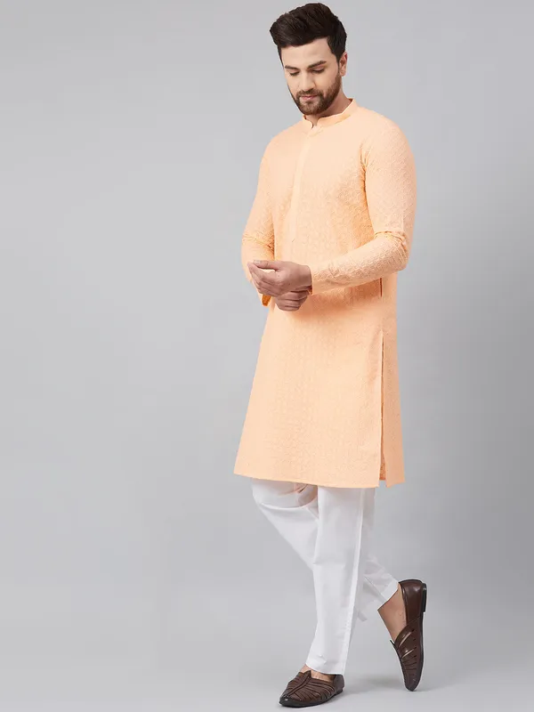 Chikankari_Embroidered_Straight_kurta