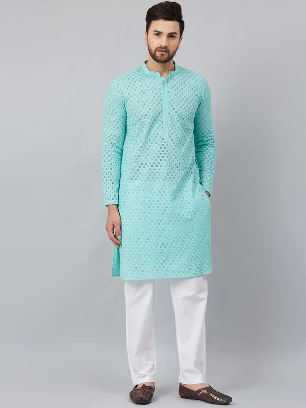 Chikankari_Embroidered_Straight_kurta_with_Pyjama