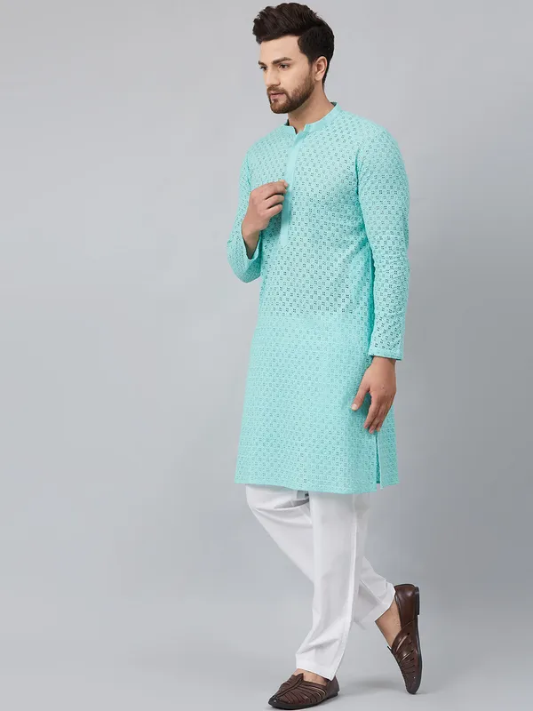 Chikankari_Embroidered_Straight_kurta_with_Pyjama
