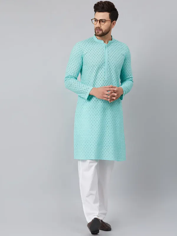 Chikankari_Embroidered_Straight_kurta