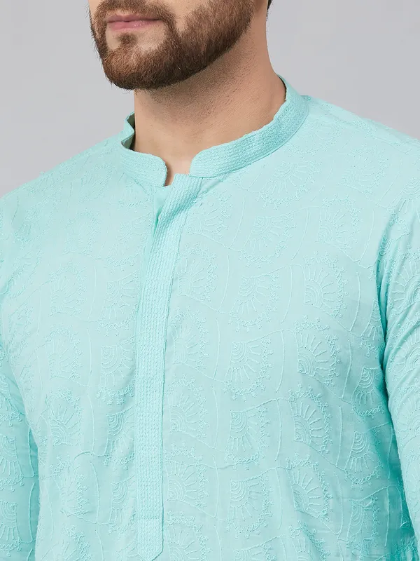 Chikankari_Embroidered_Straight_kurta_with_Pyjama
