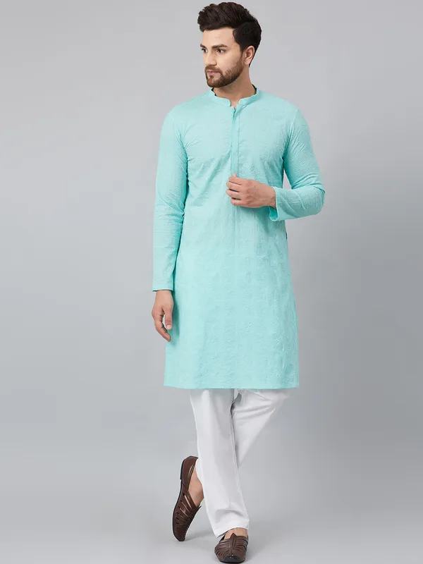 Chikankari_Embroidered_Straight_kurta_with_Pyjama