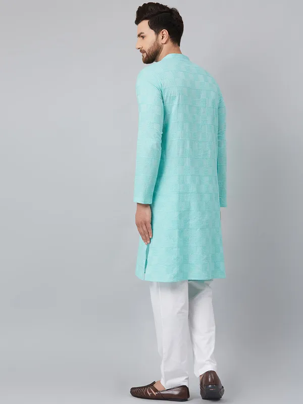 Chikankari_Embroidered_Straight_kurta_with_Pyjama