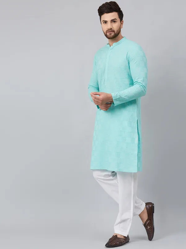 Chikankari_Embroidered_Straight_kurta