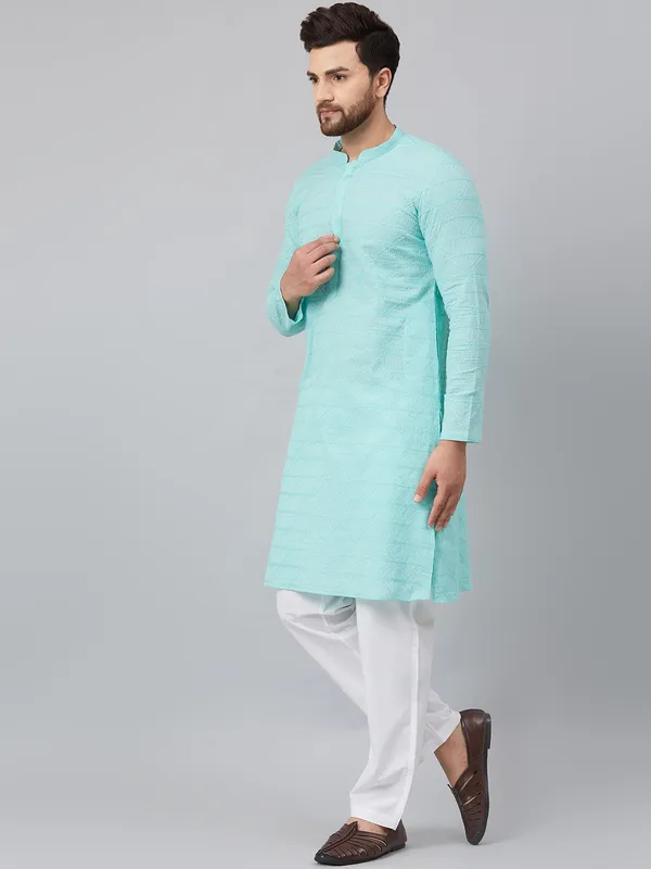 Chikankari_Embroidered_Straight_kurta_with_Pyjama