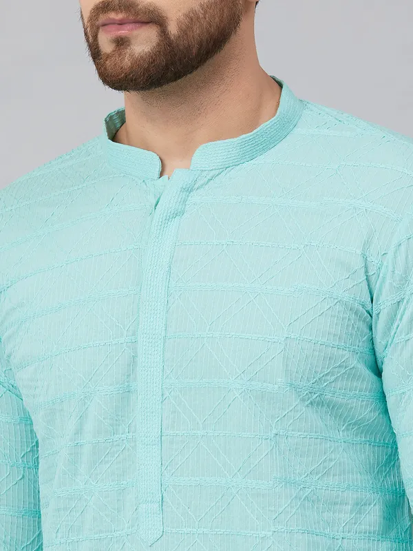 Chikankari_Embroidered_Straight_kurta_with_Pyjama
