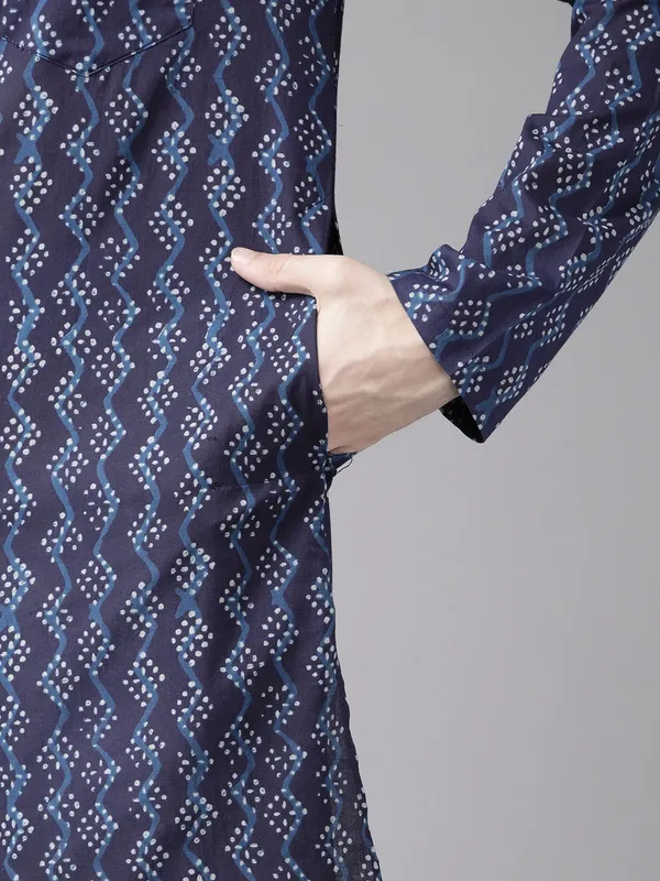 Blue_&_White_Print_Straight_Kurta