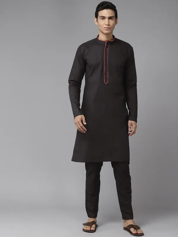 Men_Black_&_Red_Pure_Cotton_Embroidered_Staright_Kurta_With_Pajama