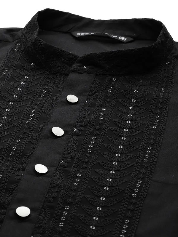 Men_Black_Pure_Cotton_Embroidered_Staright_Kurta_With_Pajama