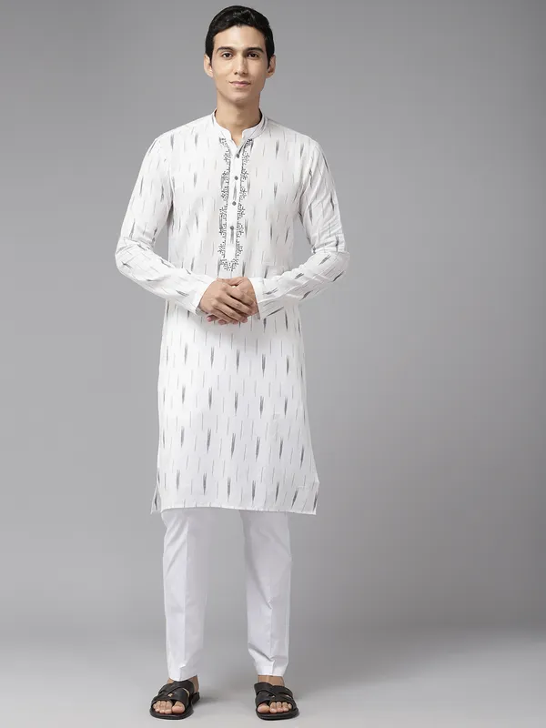 Men_White_&_Black_Pure_Cotton_Embroidered_Staright_Kurta_With_Pajama