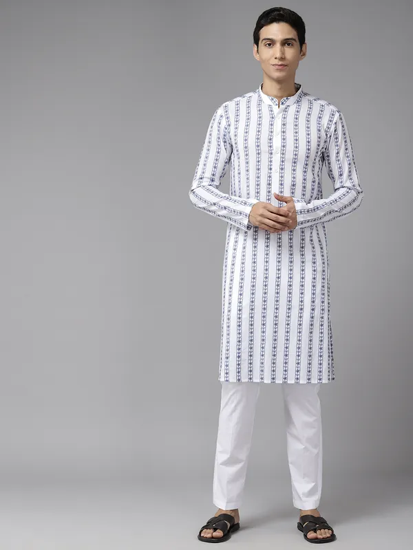 Men_White_&_Blue_Pure_Cotton_Embroidered_Staright_Kurta_With_Pajama