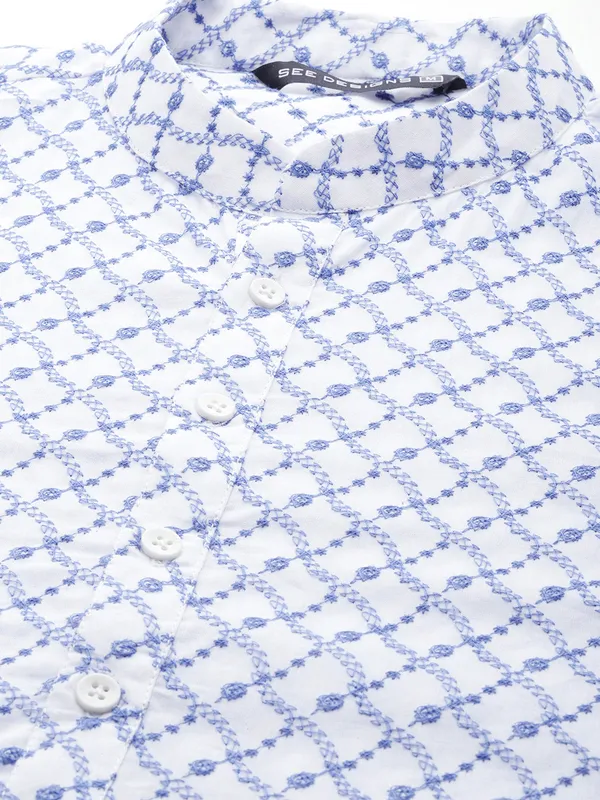Men_White_&_Blue_Pure_Cotton_Embroidered_Staright_Kurta_With_Pajama