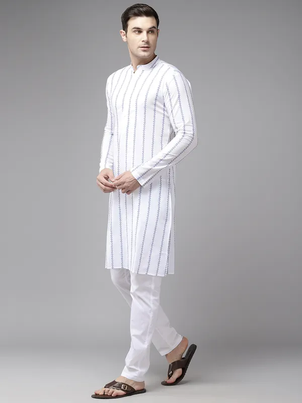 Men_White_&_Blue_Pure_Cotton_Embroidered_Staright_Kurta_With_Pajama