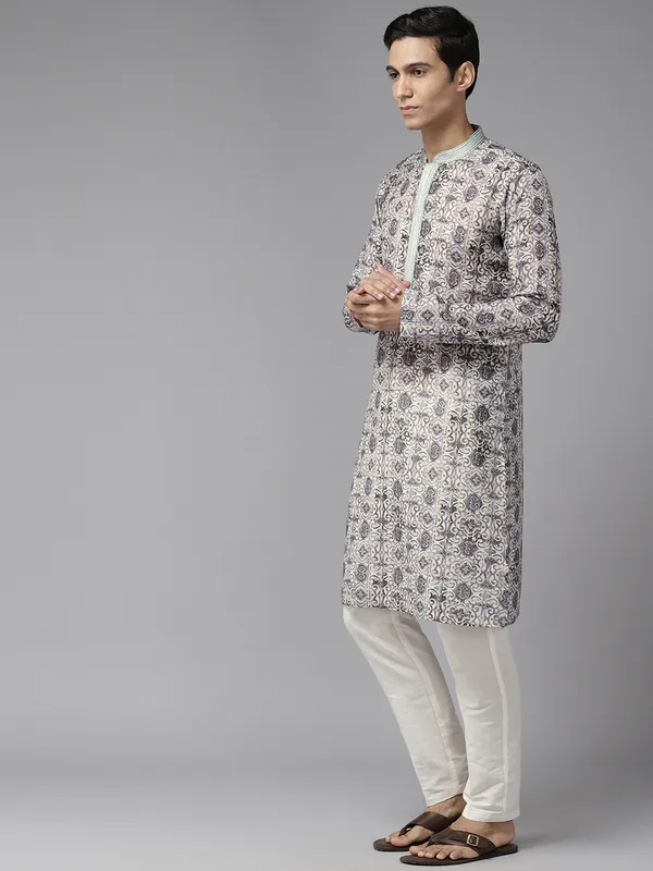 Men_Multi_Pure_Cotton_Embroidered_Staright_Kurta_With_Pajama