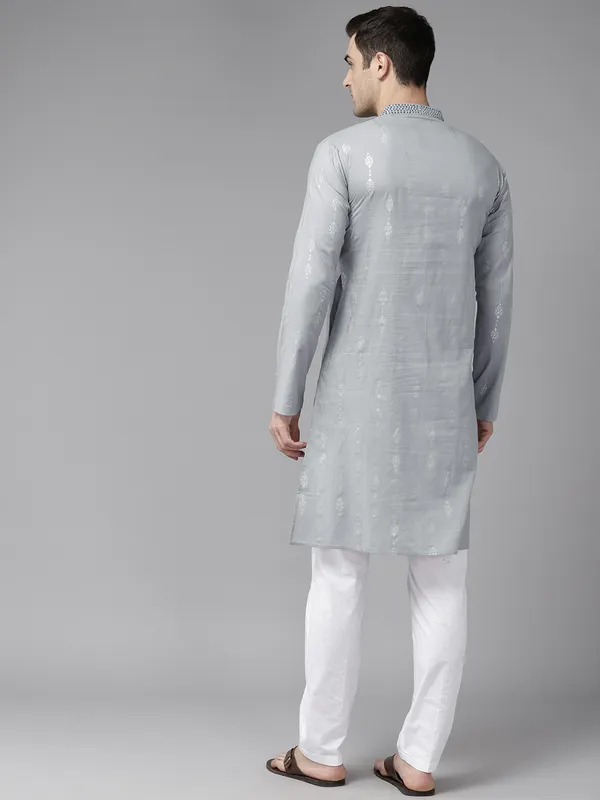 Men_Grey_&_Blue_Pure_Cotton_Embroidered_Staright_Kurta_With_Pajama