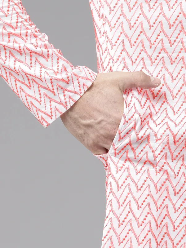 Men_White_&_Pink_Pure_Cotton_Embroidered_Staright_Kurta_With_Pajama