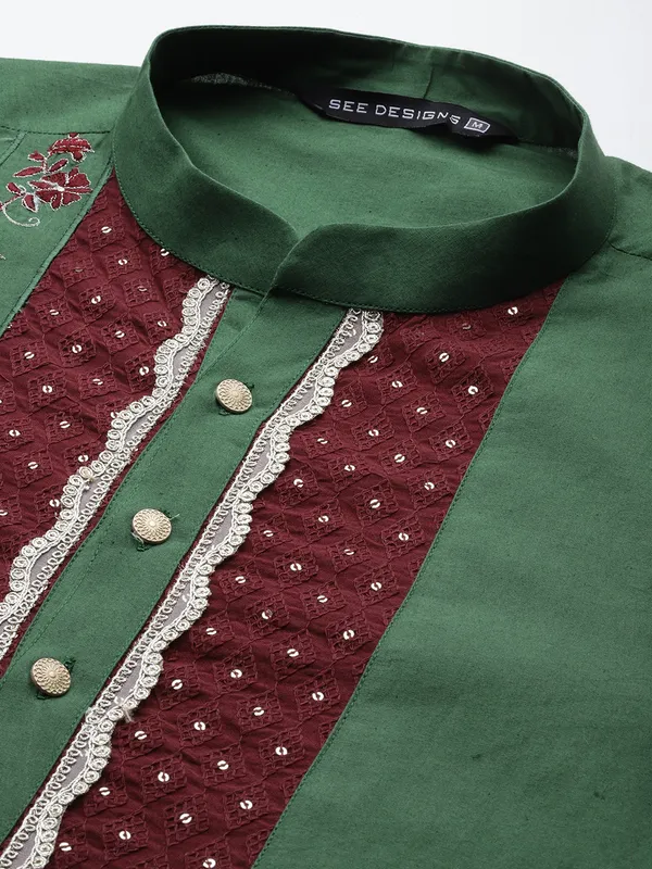 Men_Green_&_Maroon_Pure_Cotton_Embroidered_Staright_Kurta_With_Pajama