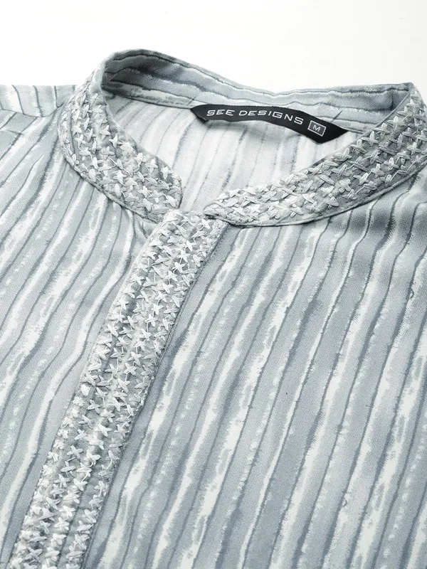 Men_Off_White_&_Grey_Pure_Cotton_Embroidered_Staright_Kurta_With_Pajama