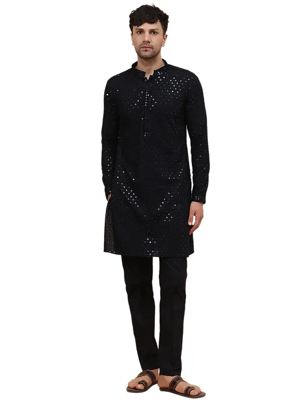 Men_Black_Floral_Embroidered_Sequined_Rayon_Kurta_With_Black_Pajama