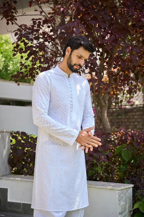 Pure_Cotton_Chikankari_Embroidered_Straight_kurta
