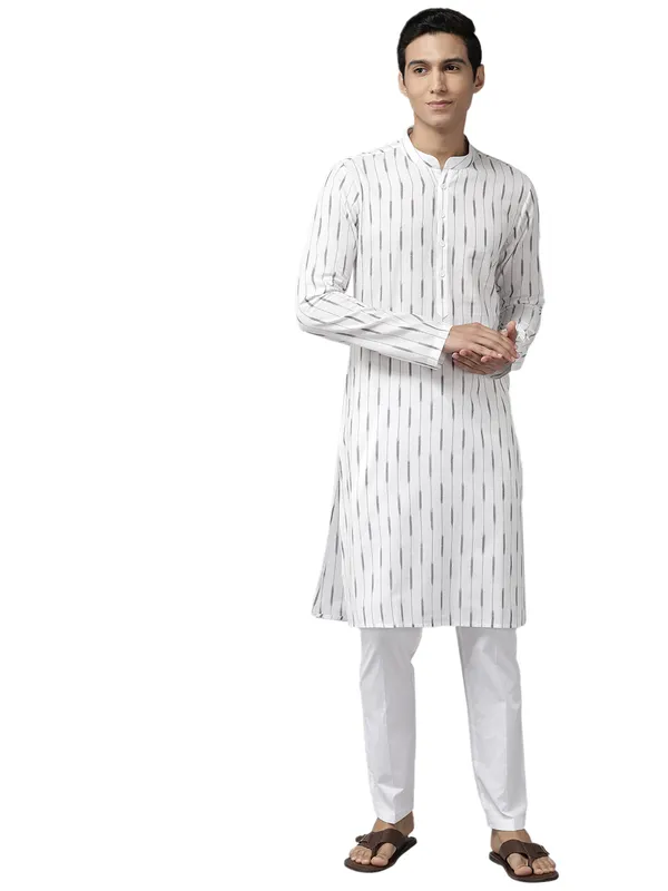 Men_White_&_Grey_Pure_Cotton_Printed_Staright_Kurta_With_Pajama
