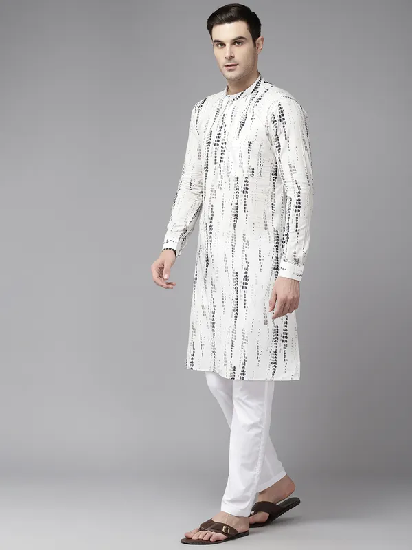 Men_White_&_Grey_Pure_Cotton_Printed_Staright_Kurta_With_Pajama