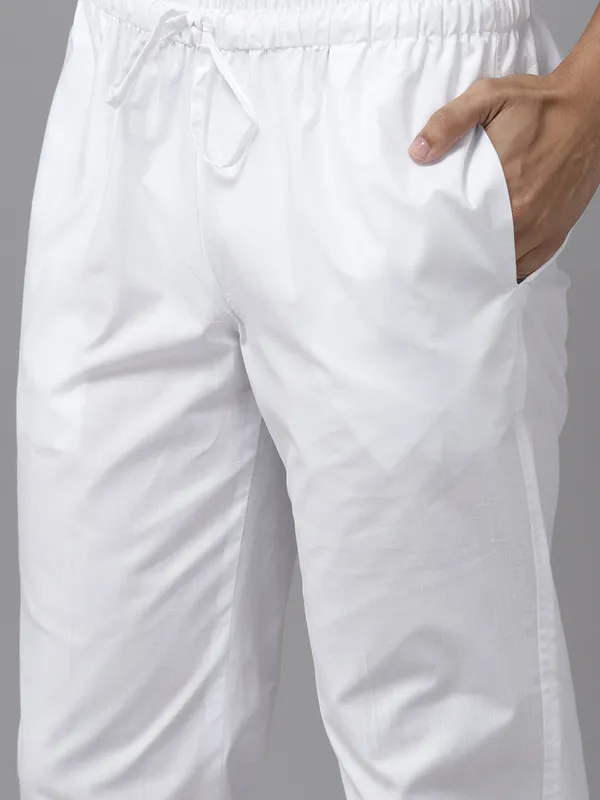 Men_White_&_Mustard_Pure_Cotton_Printed_Staright_Kurta_With_Pajama