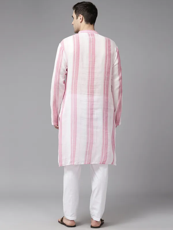 Men_White_&_Pink_Pure_Cotton_Printed_Staright_Kurta_With_Pajama