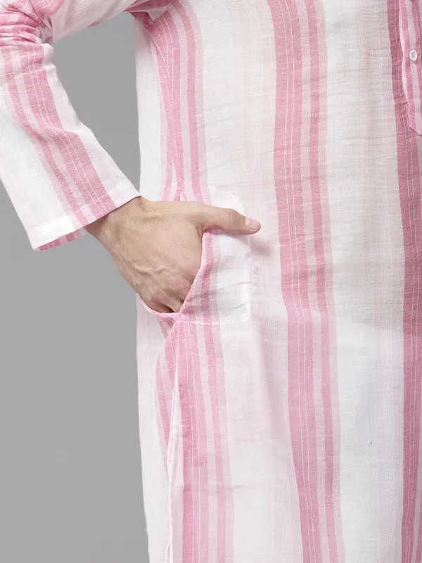 Men_White_&_Pink_Pure_Cotton_Printed_Staright_Kurta_With_Pajama