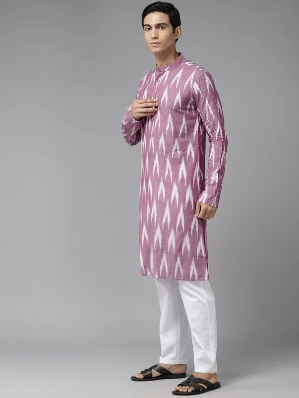 Men_Lavender_&_White_Pure_Cotton_Printed_Staright_Kurta_With_Pajama