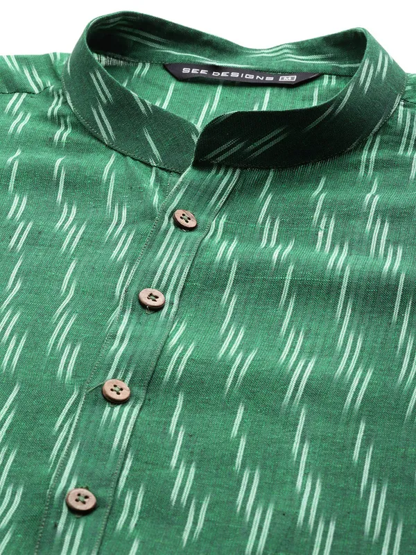 Men_Green_&_White_Pure_Cotton_Printed_Staright_Kurta_With_Pajama