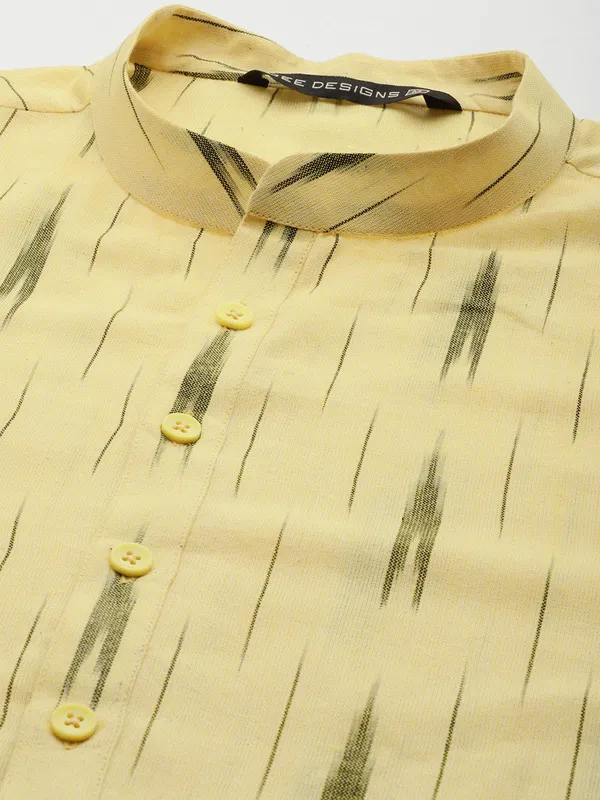 Men_Cream_&_Green_Pure_Cotton_Printed_Staright_Kurta_With_Pajama