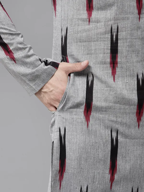 Men_Grey_&_Black_Pure_Cotton_Printed_Staright_Kurta_With_Pajama