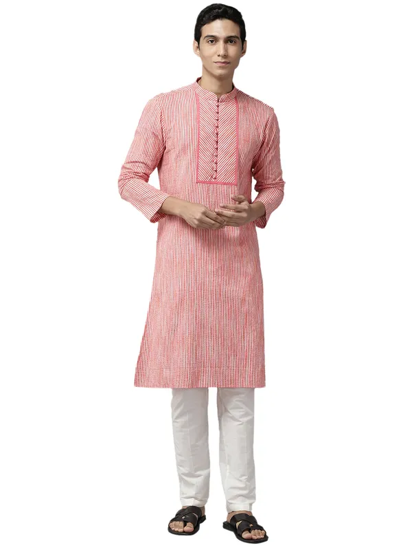 Men_Pink_Stripe_Pure_Cotton_Printed_Staright_Kurta_With_Pajama