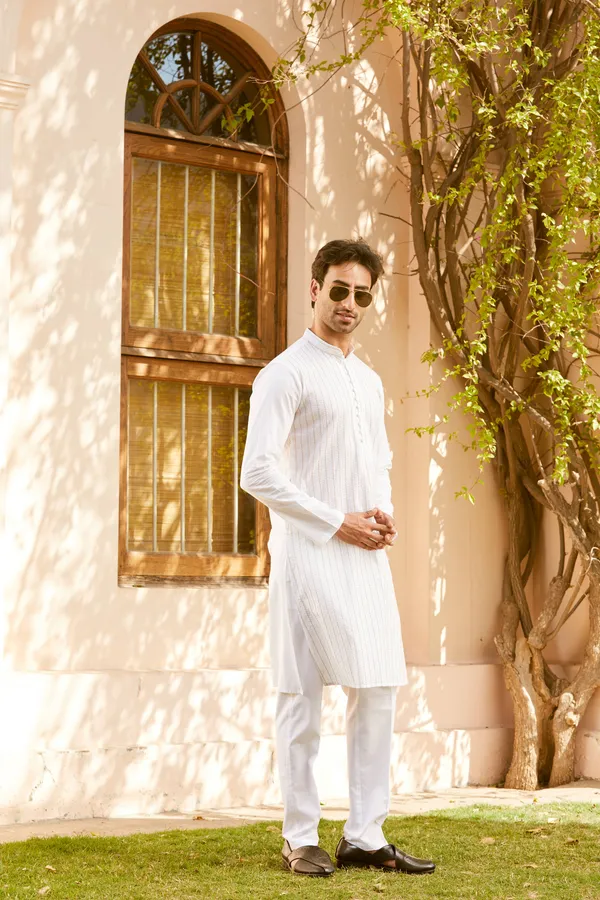 Pintuck_with_Thread_work_Pure_Cotton_Straight_Kurta_with_Pyjama