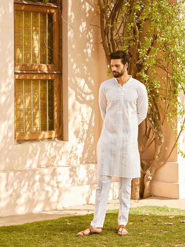 Men_White_Cotton_Pintex_Design_Silver_Thared_Work_&_Sequence_Kurta_With_Pyjama