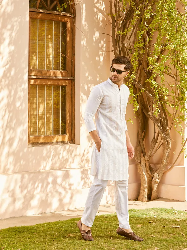 Men_White_Cotton_Pintex_Design_Gold_Thared_Work_Kurta_With_Pyjama