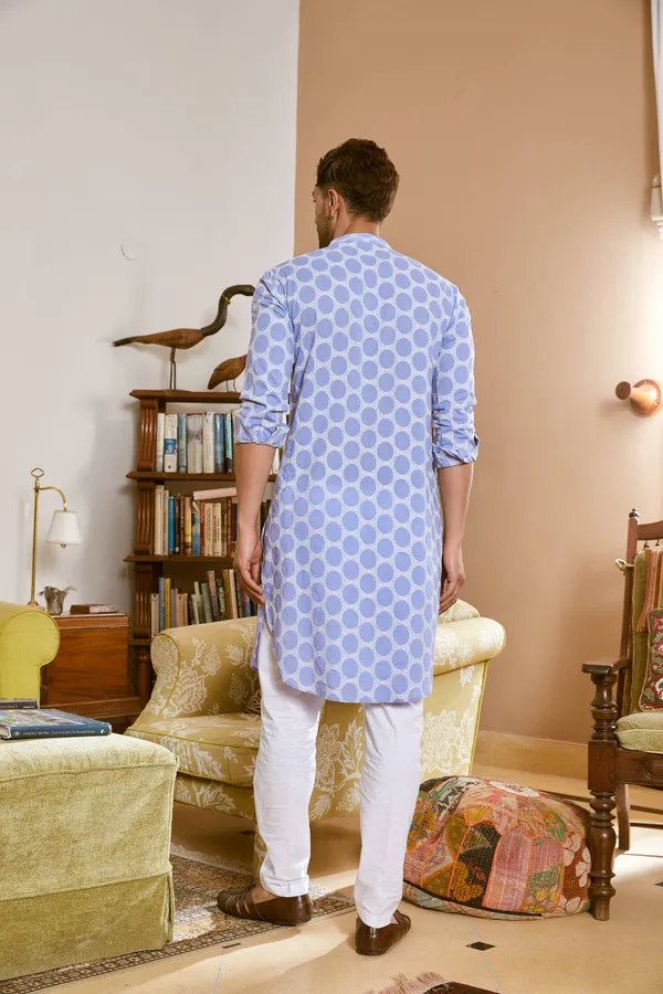 Men_Blue_And_White_Embroidered_Cotton_Kurta_With_Pyjama