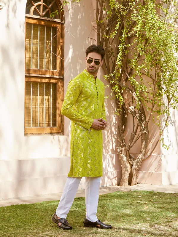 Sequins_Embroidered_Rayon_Straight_Kurta_with_Pyjama