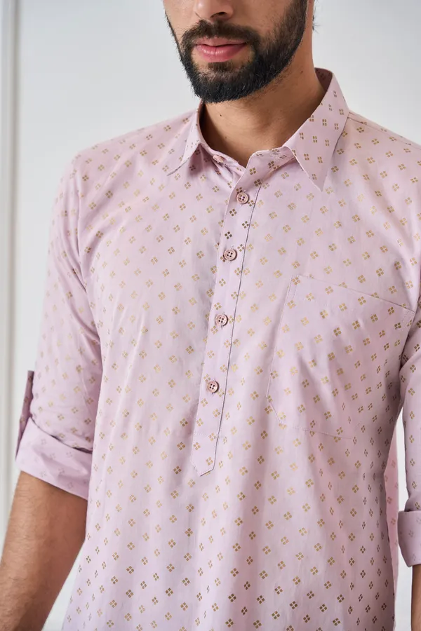 Men_Baby_Pink_Regular_Pure_Cotton_Pathani_Kurta_With_Black_Salwar